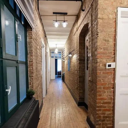 Galata Kulesi'nin Tam Karsisinda Muhtesem 伊斯坦布尔