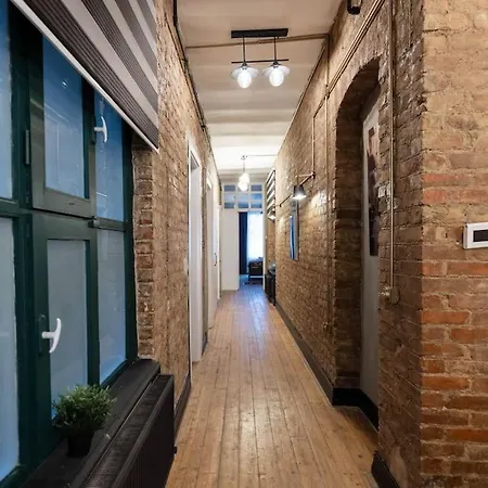 Galata Kulesi'nin Tam Karsisinda Muhtesem شقة