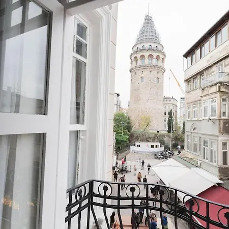 Galata Kulesi'nin Tam Karsisinda Muhtesem Lägenhet *