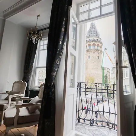 Lägenhet Galata Kulesi'nin Tam Karsisinda Muhtesem